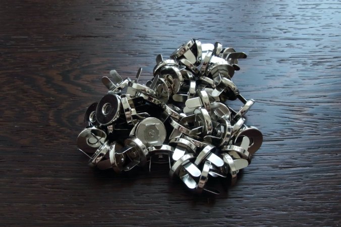 Magnetic clasps, rings and rivets Handgemacht in Italien